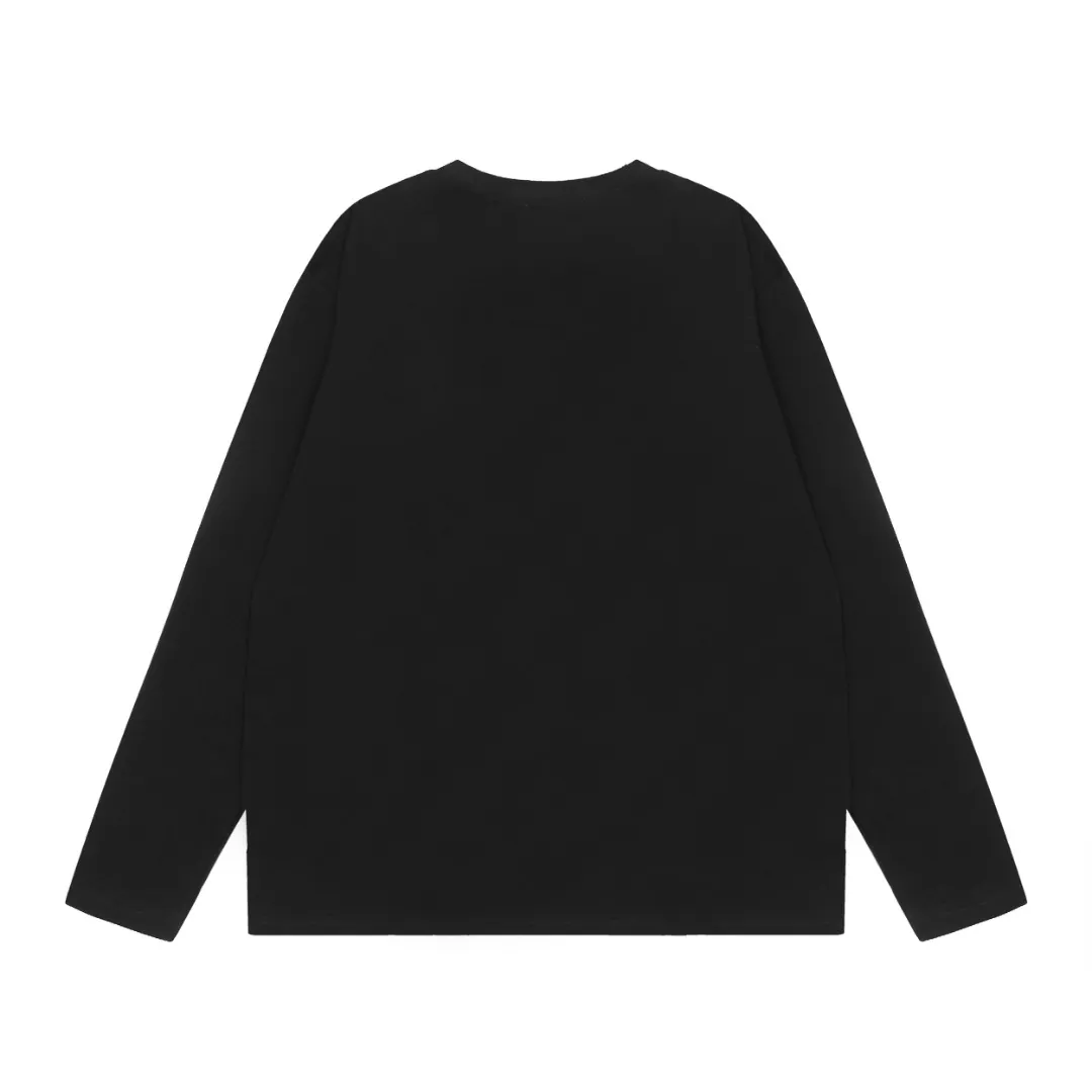 "Classic long sleeves" vivienne west wood Vivienne Saturn classic versatile long sleeves Simple and fashionable, very practical to wear inside and outside. The top hot model in 2024. No need to say more. Open the details directly. Correct accessories for the entire series. Every detail is completely restored. Straightforward to full. Size: s m l Color: black white gray